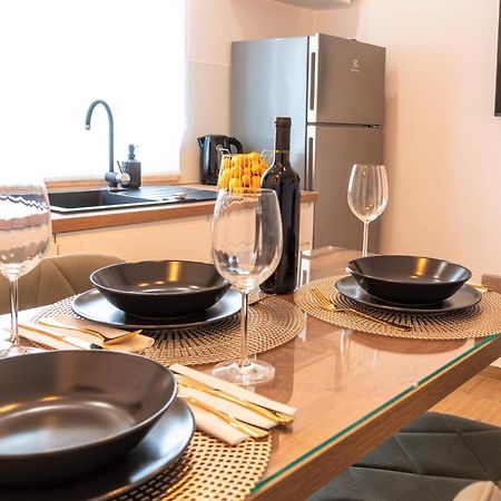 Apartmani Sara Бибине Екстериор снимка