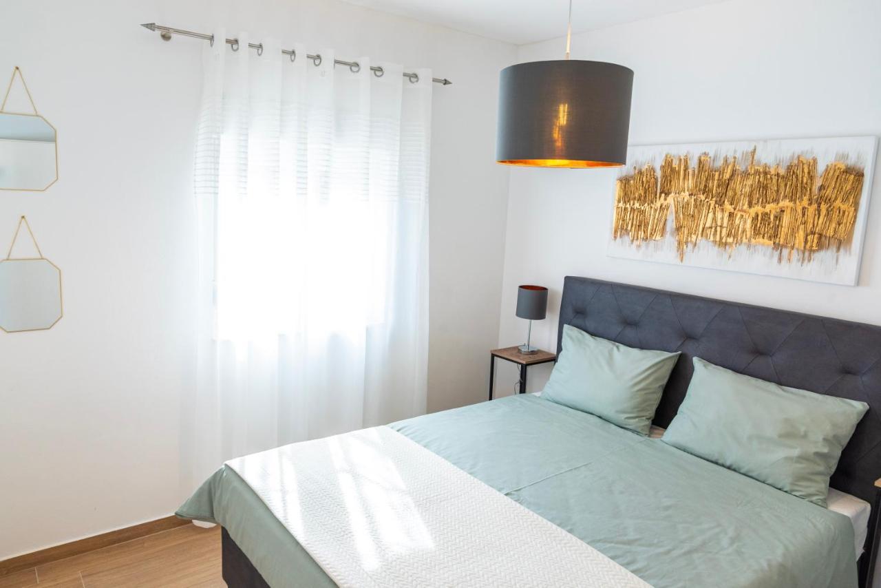 Apartmani Sara Бибине Екстериор снимка