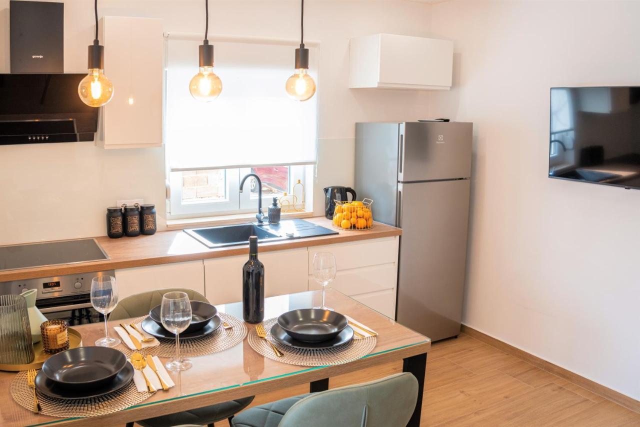 Apartmani Sara Бибине Екстериор снимка