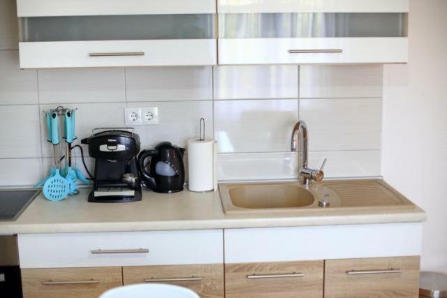 Apartmani Sara Бибине Екстериор снимка